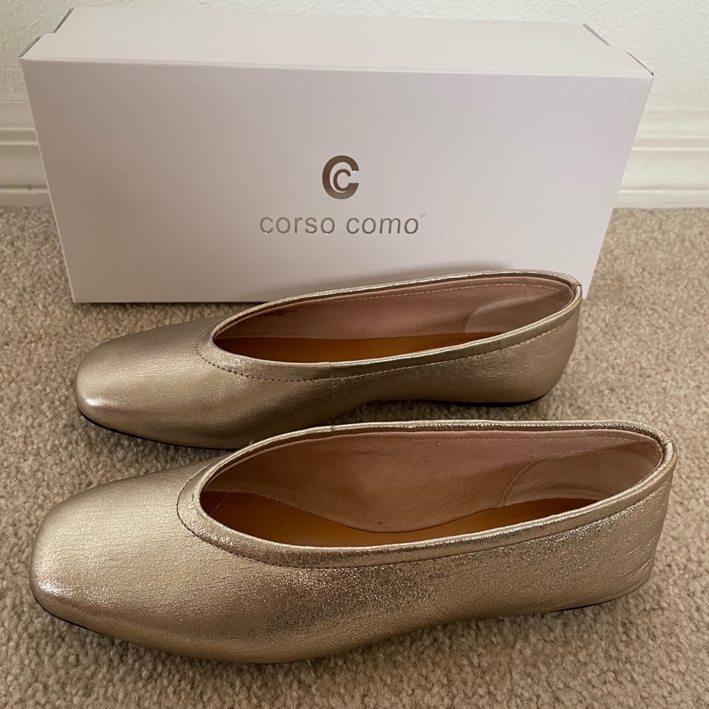 Corso Como Glamazon Metallic Flats, 5.5